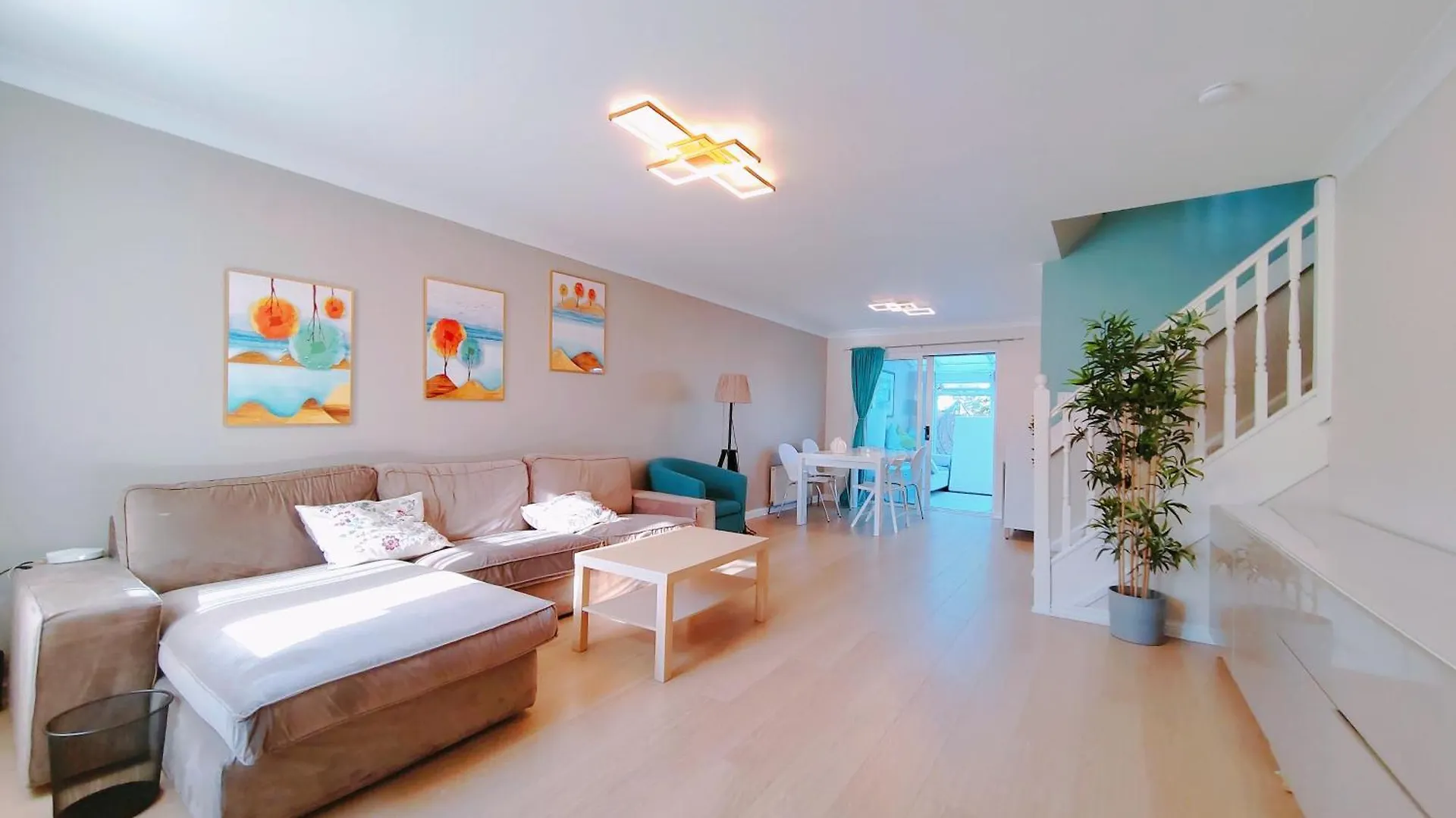 Modern And Spacious Double&King Bedrooms Both With Private Bathrooms Edinburgh 0*,  Velká Británie